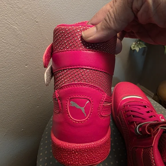 PUMA WOMEN'S "BARBADOS CHERRY" SKY HI II FUTUR MINIMAL SIZE 10 - Picture 9 of 10